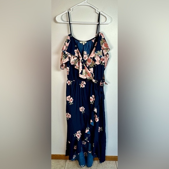 Blush Dresses & Skirts - Blush Floral Navy High low Off the shoulder Dress size XL